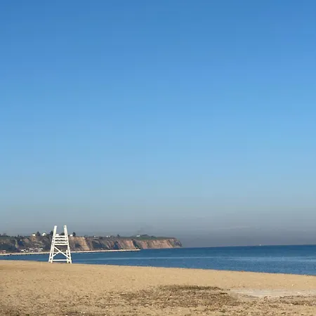Apartment Near The Sea *