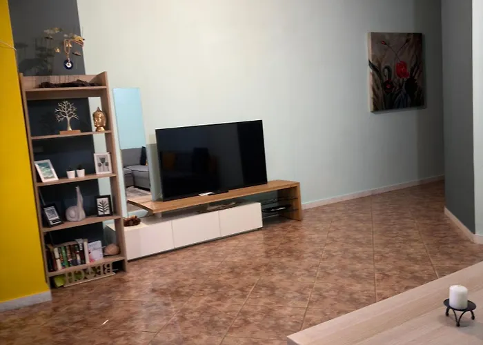 M&l Large Peraía